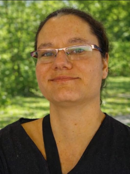 Merce, 35